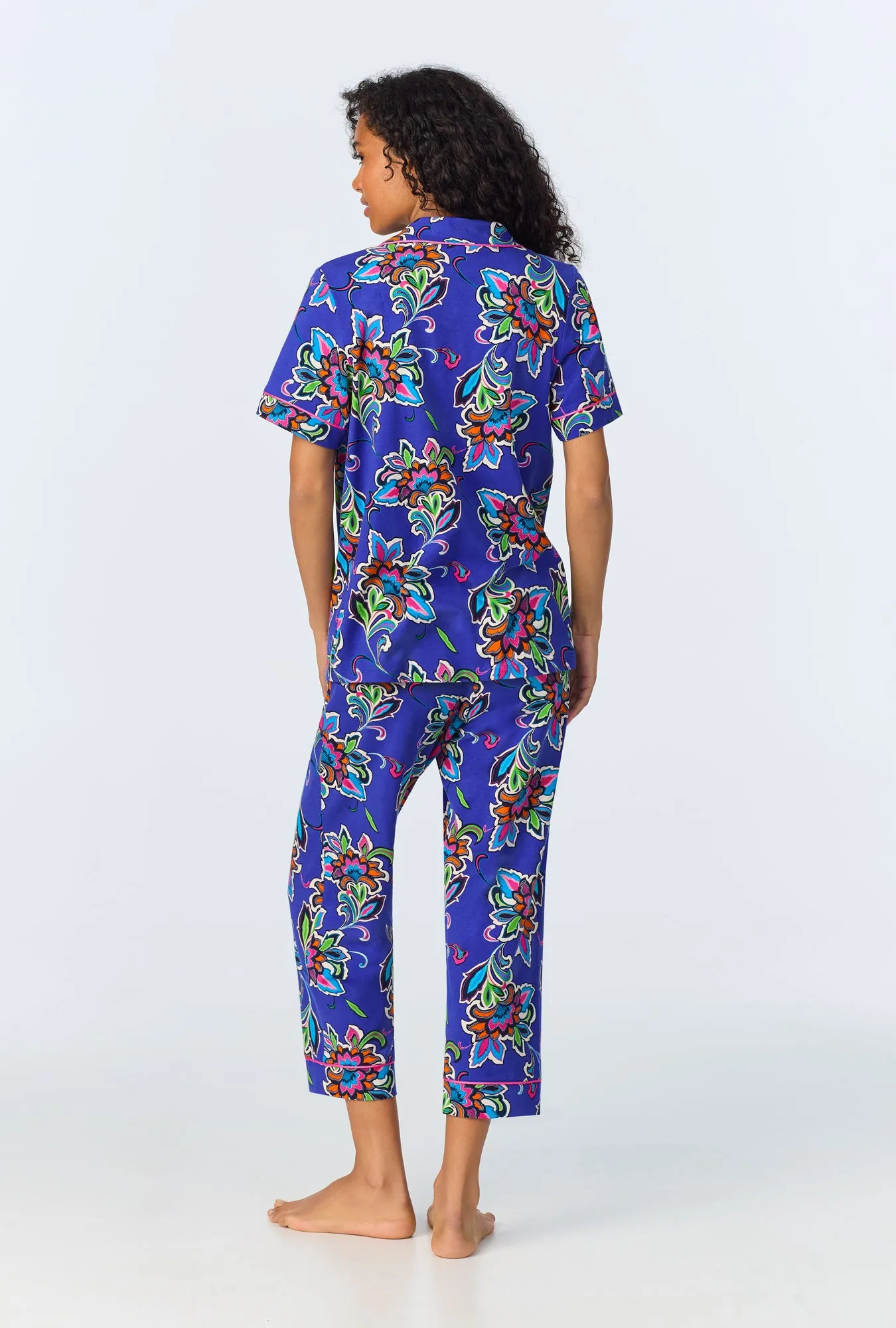 BedHead x Trina Turk Paisley Flower Short Sleeve Classic Stretch Jersey Cropped PJ Set
