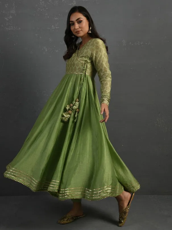 Green Gota Kissed Chanderi Kurta & Pant (Set of 2)