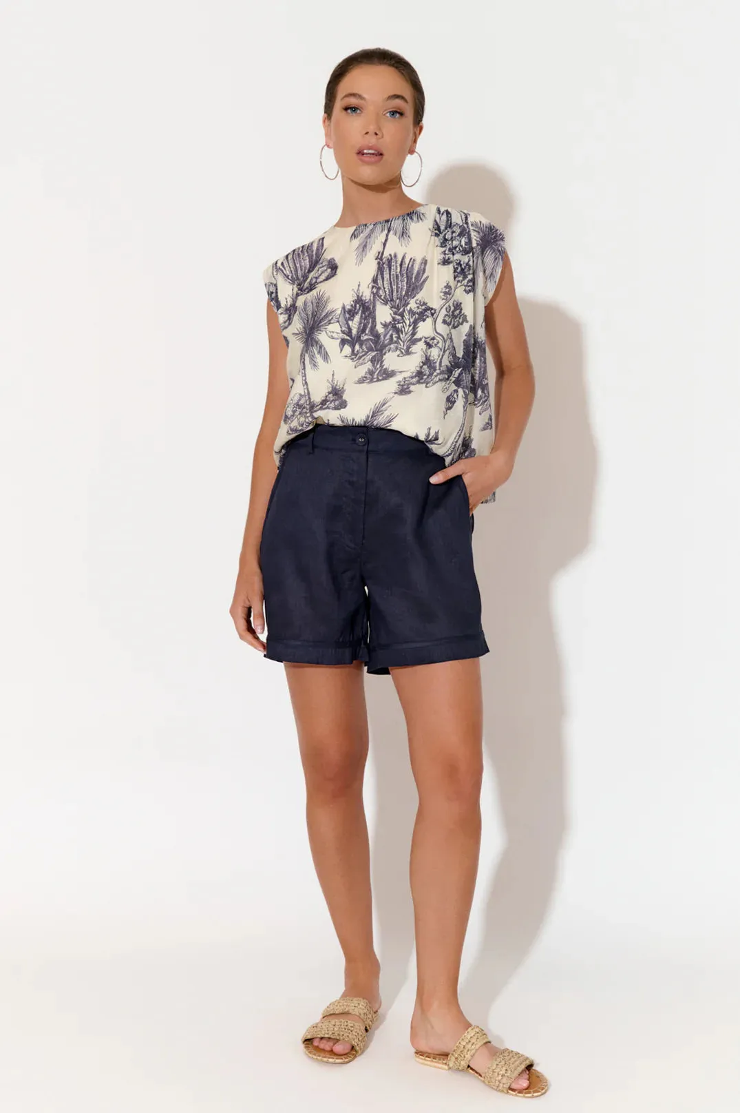 Haven Linen Short Navy